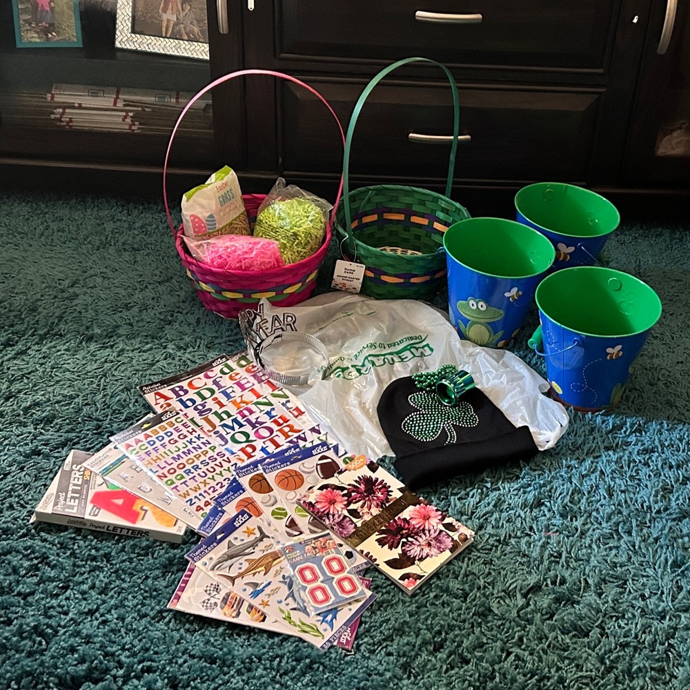 Holiday bundle - Picture 2 of 8